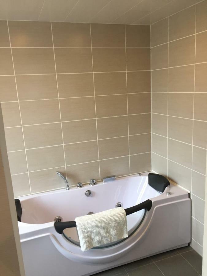 Hotel Бульон Экстерьер фото